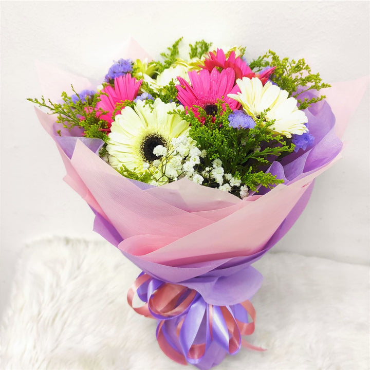 8 mixed daisies bouquet From Best Florist in Dubai