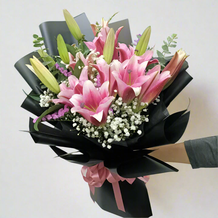 Lilies Hand Bouquet From Best Florist in Dubai