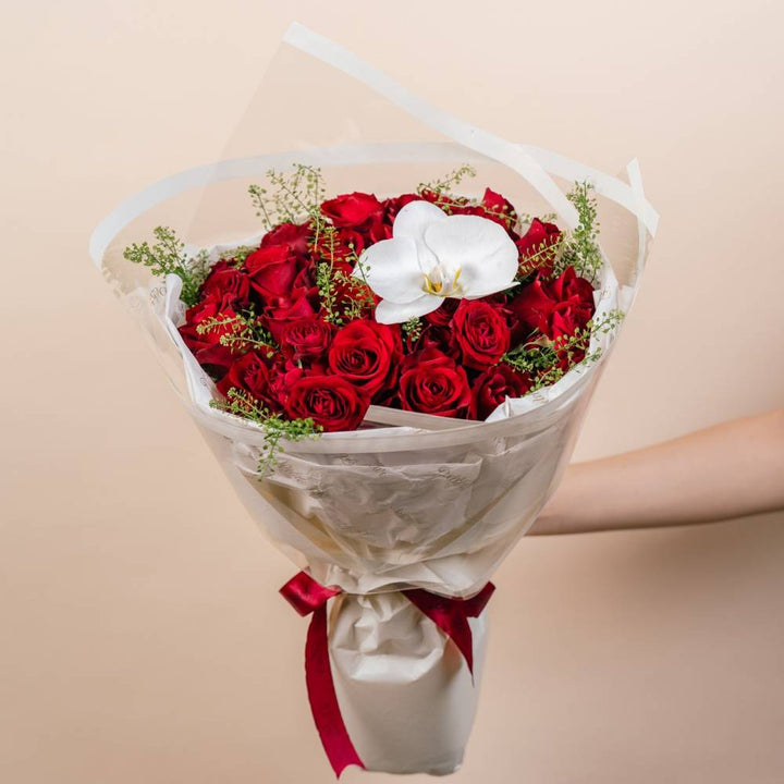 Premium Red Rose Bouquet From Best Florist in Dubai