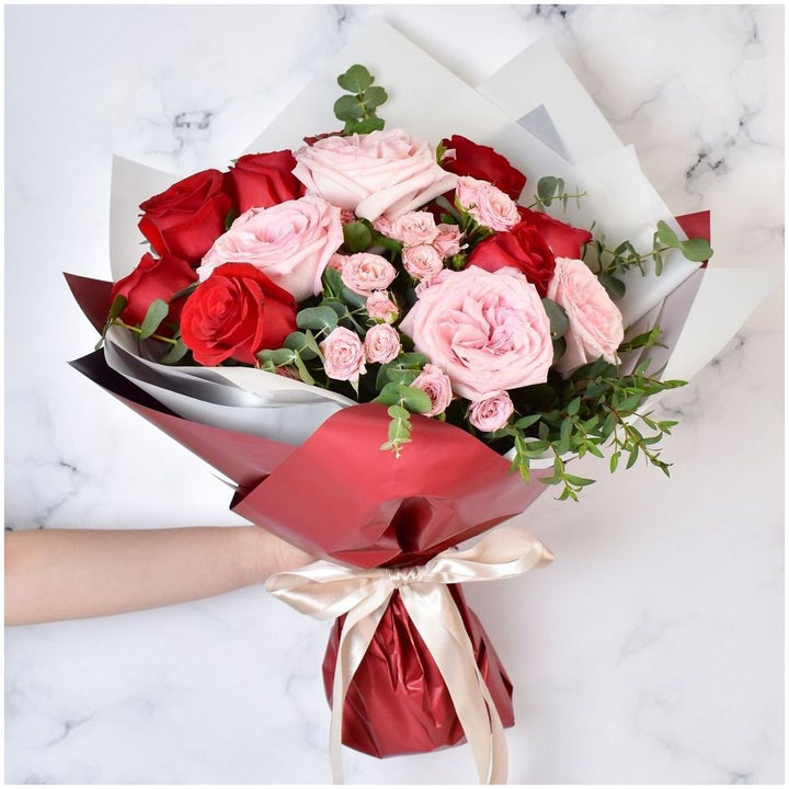 pink and red rose bouquet From Best Florist in Dubai