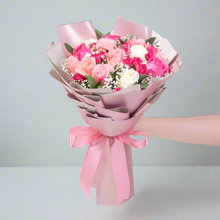 Pink and White Rose Bouquet From Best Florist in Dubai